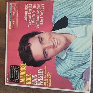 ELVIS PRESLEY Jailhouse Rock 45 RPM Record With Sleeve